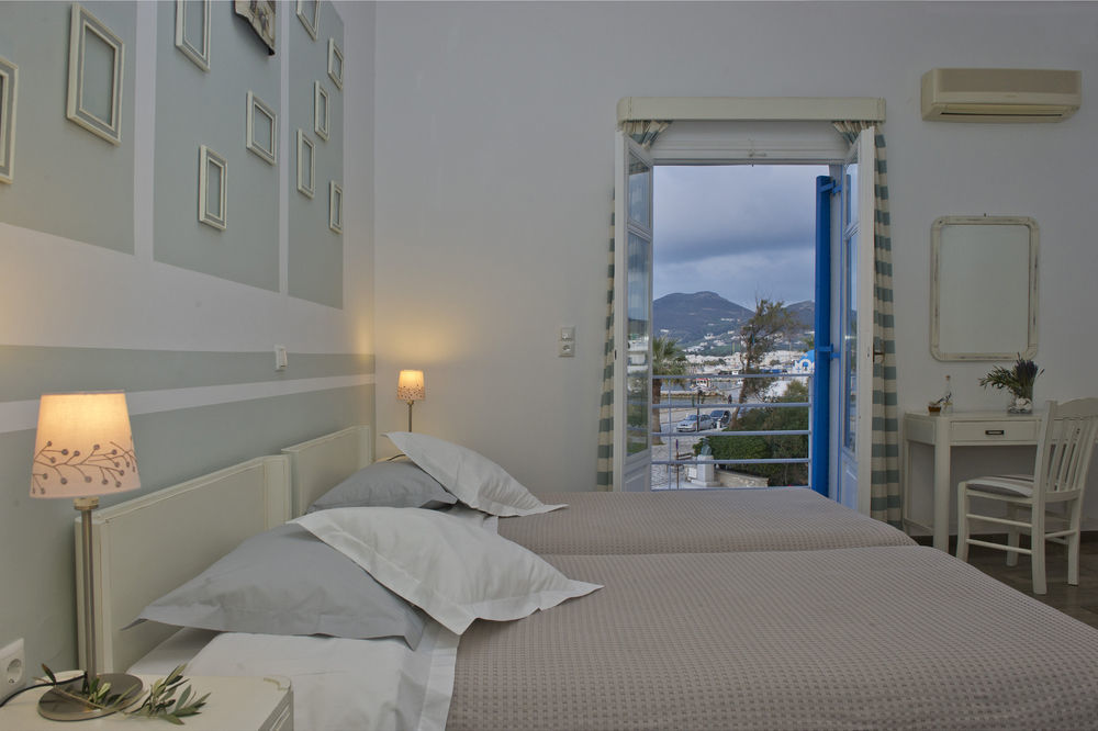 Hotel Oasis Parikia  Luaran gambar